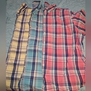 IZOD bundle of 3 men's short-sleeve button-down shirts in a loose size 3XL